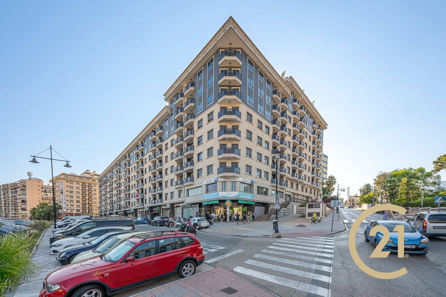 2 sypialnia Apartament na sprzedaż w Fuengirola z garażem - 310 000 € (Ref: 9981718)