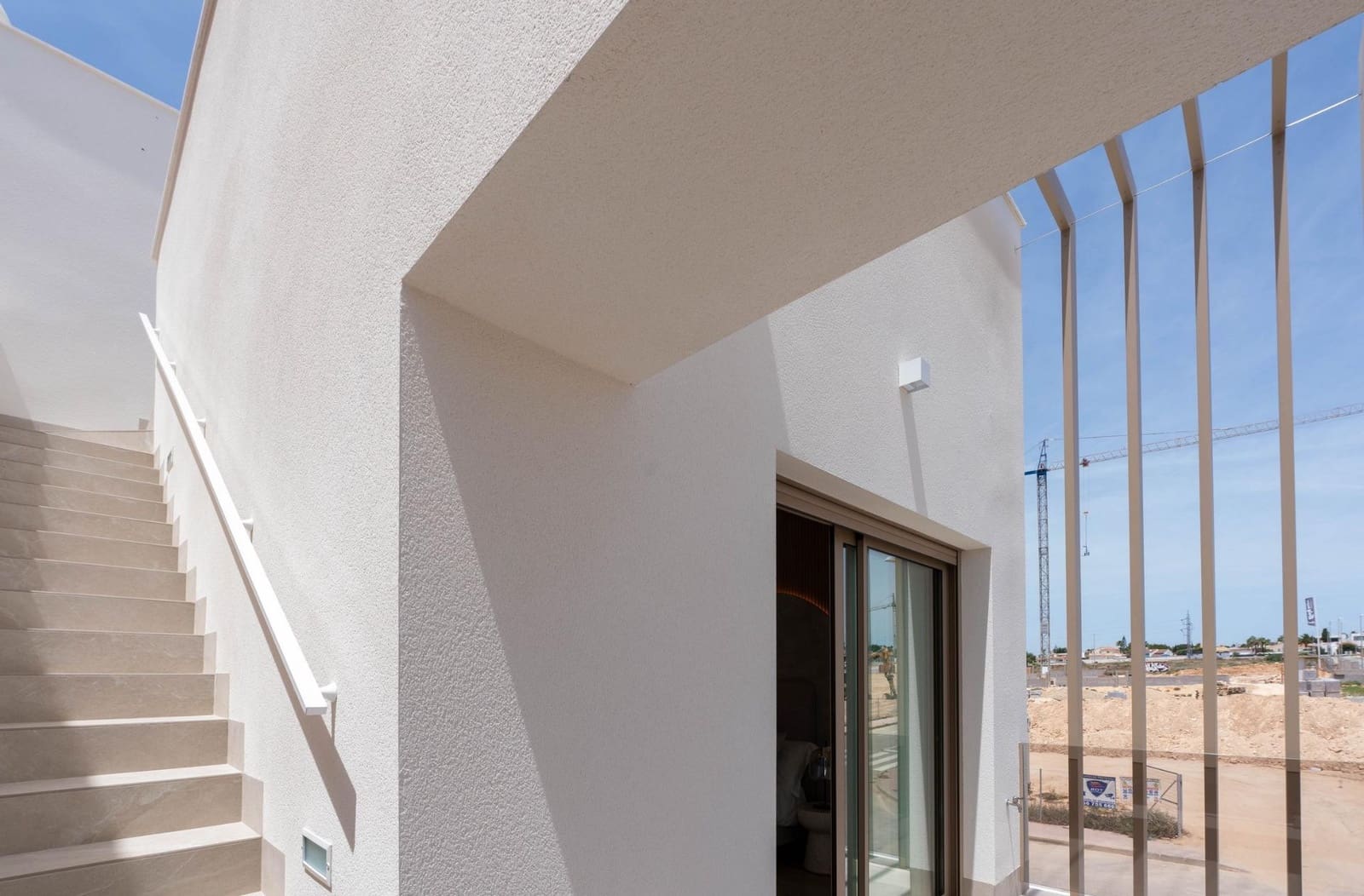 3 quarto Moradia para venda em Los Alcazares com piscina garagem - 469 000 € (Ref: 10004896)