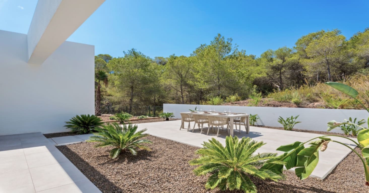 3 bedroom Villa for sale in Las Colinas Golf with pool garage - € 1,875,000 (Ref: 10039449)