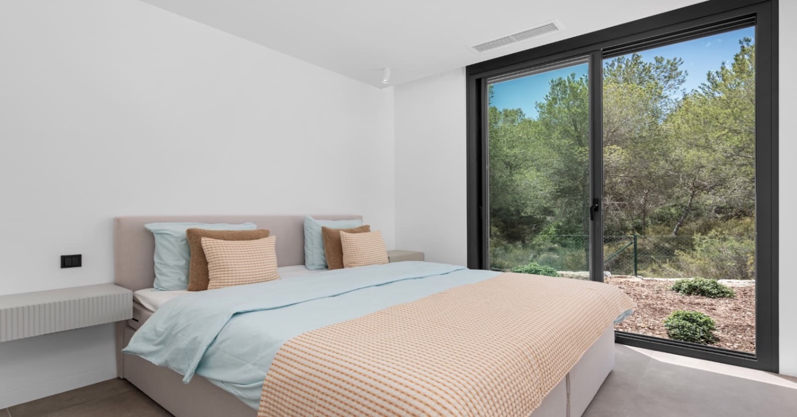 3 bedroom Villa for sale in Las Colinas Golf with pool garage - € 1,875,000 (Ref: 10039449)
