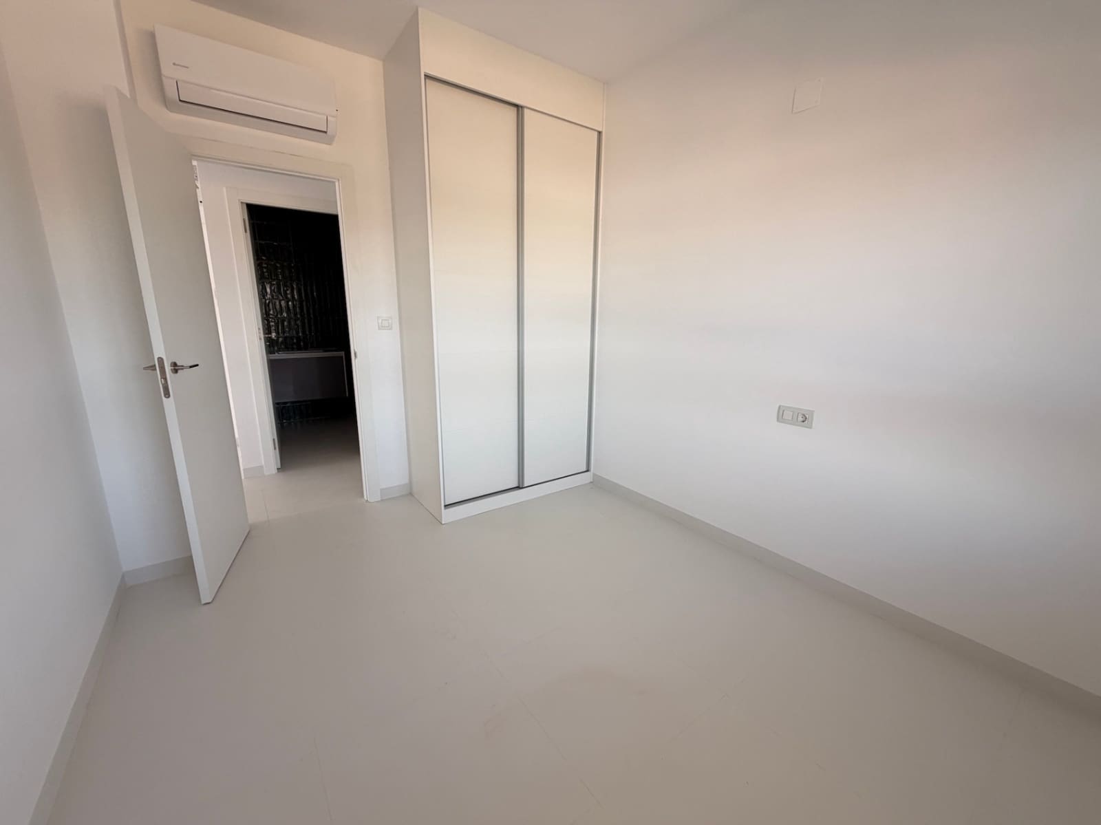3 sypialnia Penthouse na sprzedaż w San Miguel de Salinas z basenem garażem - 395 000 € (Ref: 10039450)