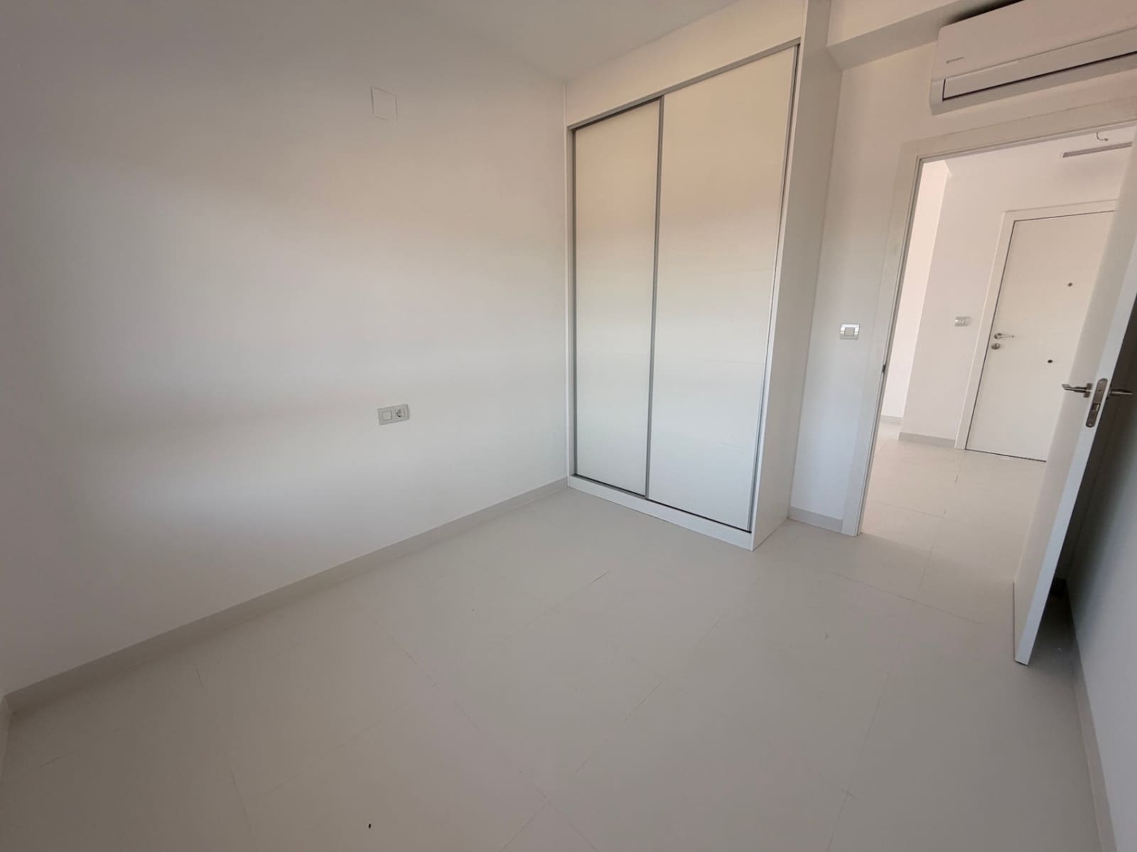 3 sypialnia Penthouse na sprzedaż w San Miguel de Salinas z basenem garażem - 395 000 € (Ref: 10039450)