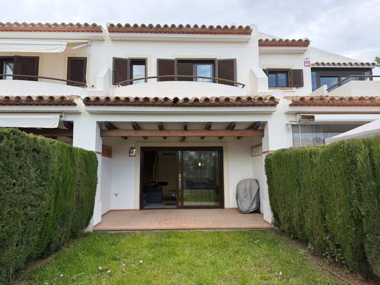 3 quarto Casa em Banda para venda em Finestrat com piscina garagem - 399 000 € (Ref: 10039451)