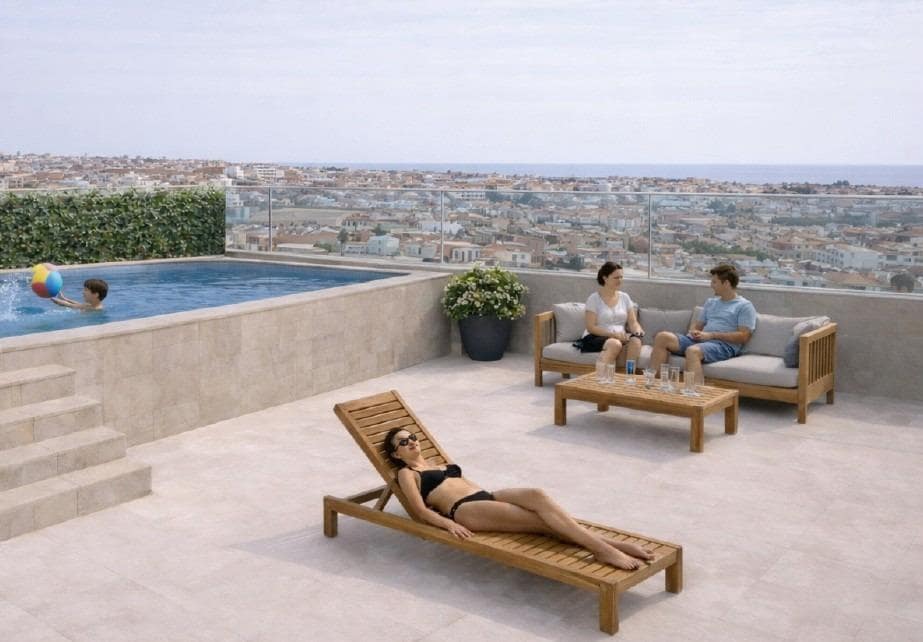 2 slaapkamer Penthouse te koop in Torrevieja met zwembad - € 412.000 (Ref: 10039477)