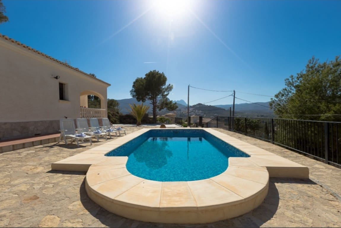 3 chambre Villa/Maison à vendre à Calpe / Calp avec piscine - 435 000 € (Ref: 10039487)