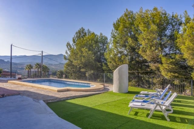 3 chambre Villa/Maison à vendre à Pueblo, Calpe / Calp avec piscine - 435 000 € (Ref: 10039487)