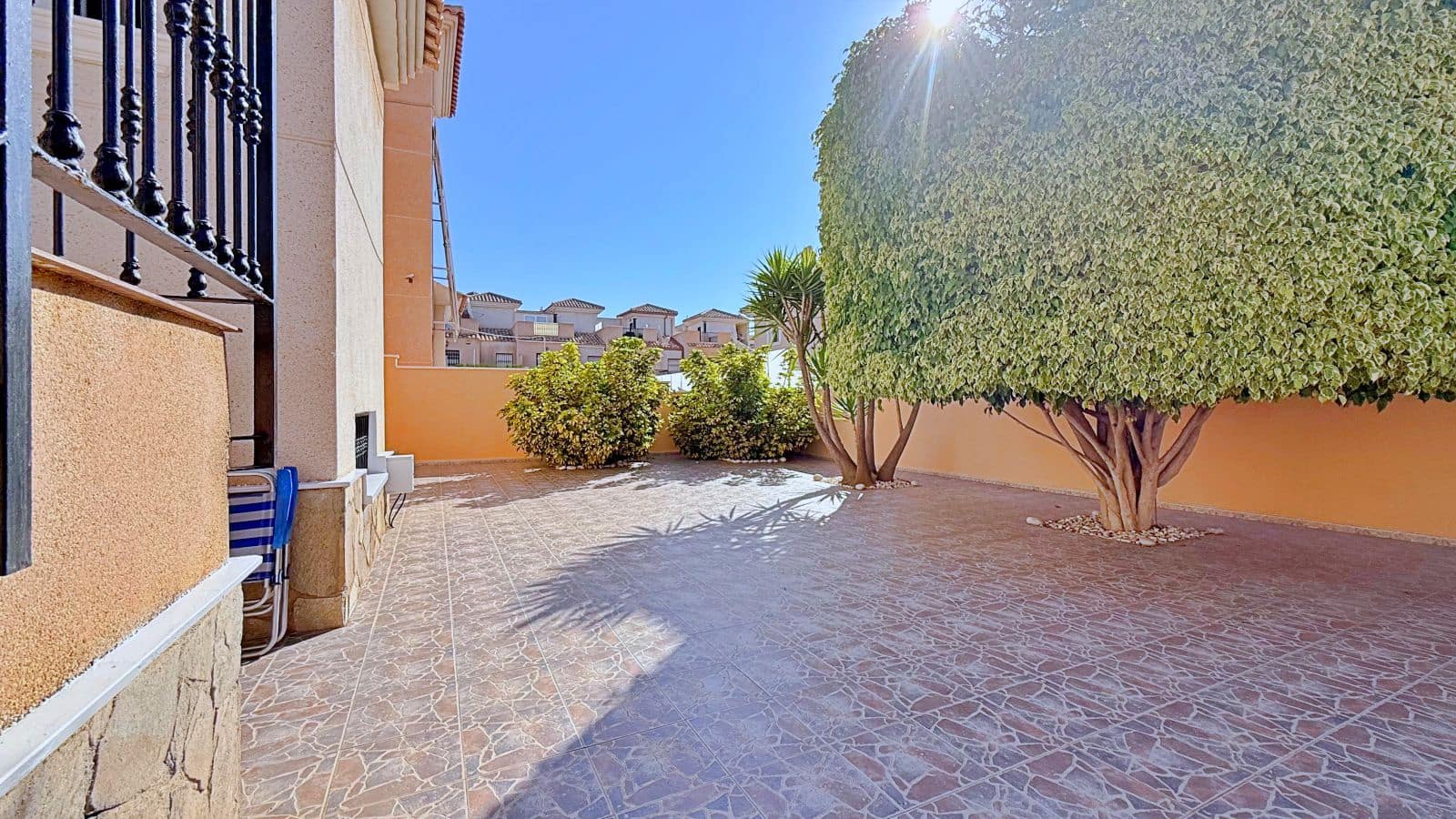 4 chambre Villa/Maison à vendre à Orihuela Costa avec piscine garage - 379 000 € (Ref: 10039491)