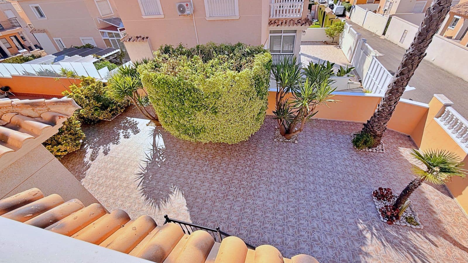 4 chambre Villa/Maison à vendre à Orihuela Costa avec piscine garage - 379 000 € (Ref: 10039491)
