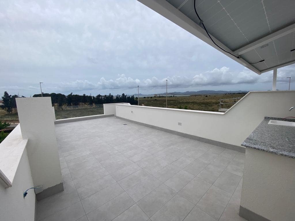 Chalet de 3 habitaciones en Los Alcázares en venta con piscina garaje - 419.900 € (Ref: 10039530)