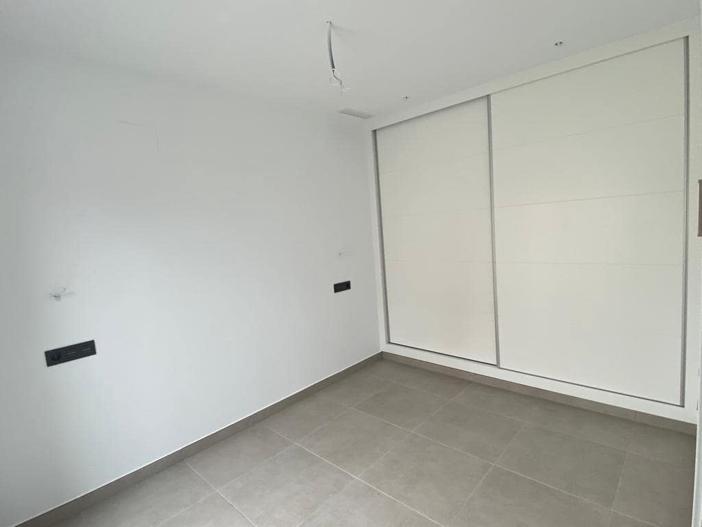 Chalet de 3 habitaciones en Los Alcázares en venta con piscina garaje - 419.900 € (Ref: 10039530)