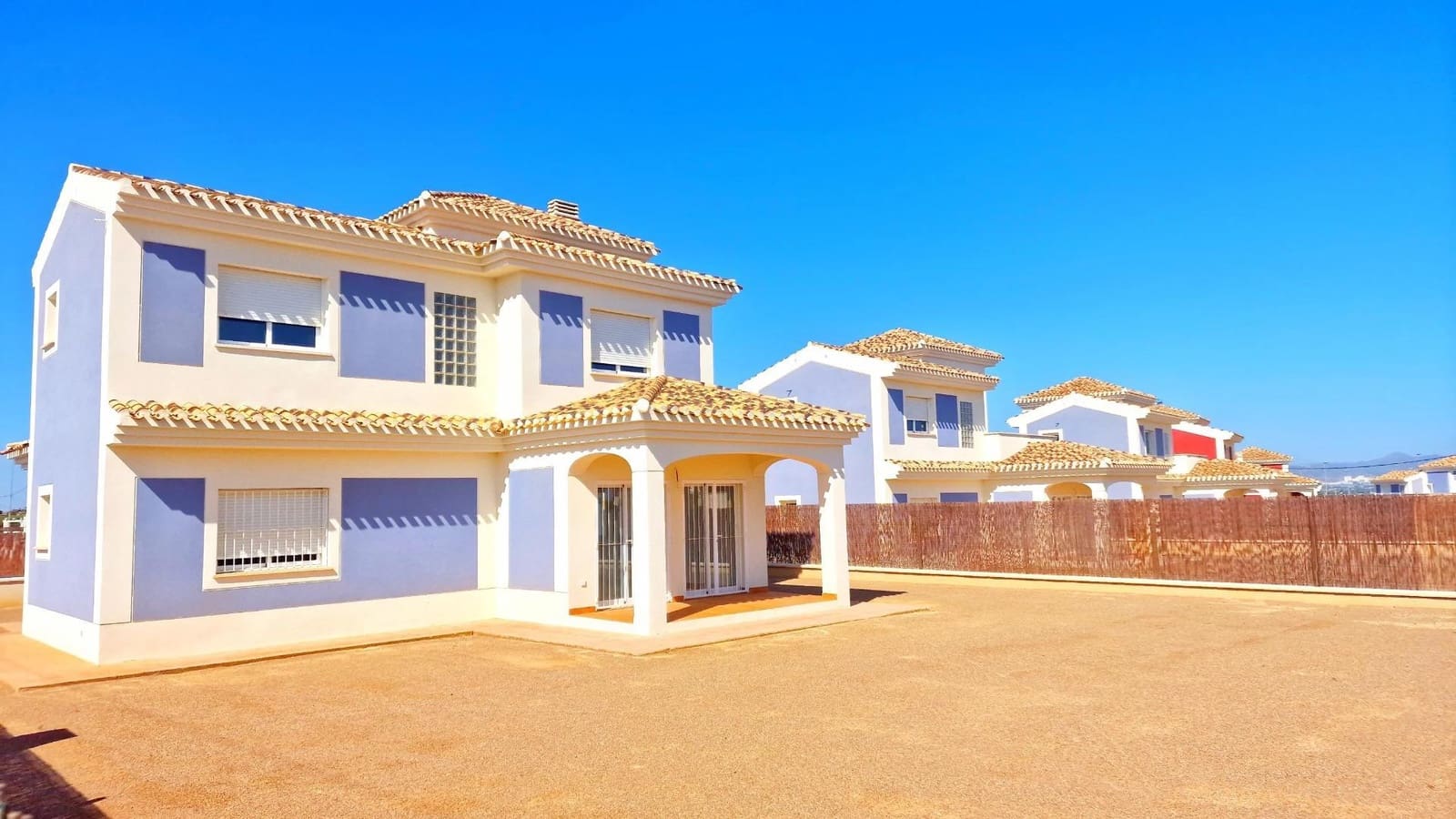 3 slaapkamer Villa te koop in Purias - € 389.000 (Ref: 10039543)