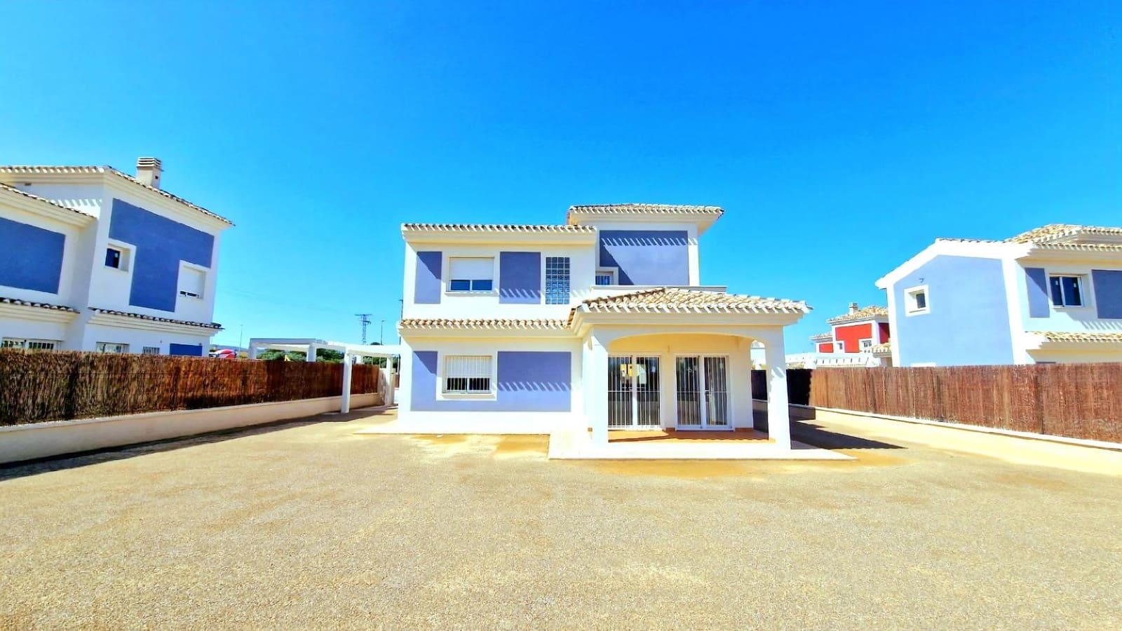 3 slaapkamer Villa te koop in Purias - € 389.000 (Ref: 10039543)