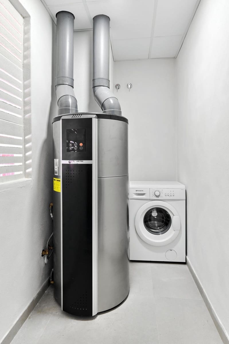 2 makuuhuone Bungalow myytävänä paikassa Torrevieja mukana uima-altaan 
autotalli - 380 000 € (Ref: 10039671)
