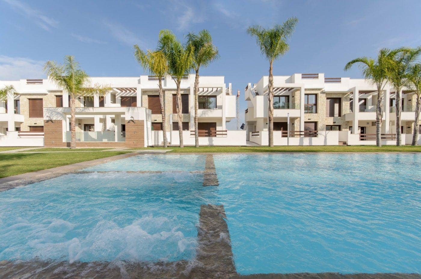 2 bedroom Bungalow for sale in Los Balcones with pool garage - € 300,000 (Ref: 10039675)
