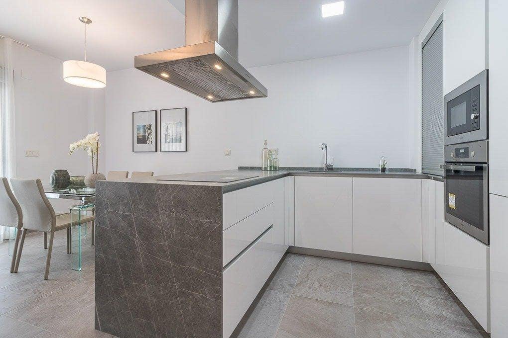 3 Zimmer Bungalow zu verkaufen in Los Balcones mit Pool Garage - 330.000 € (Ref: 10039677)