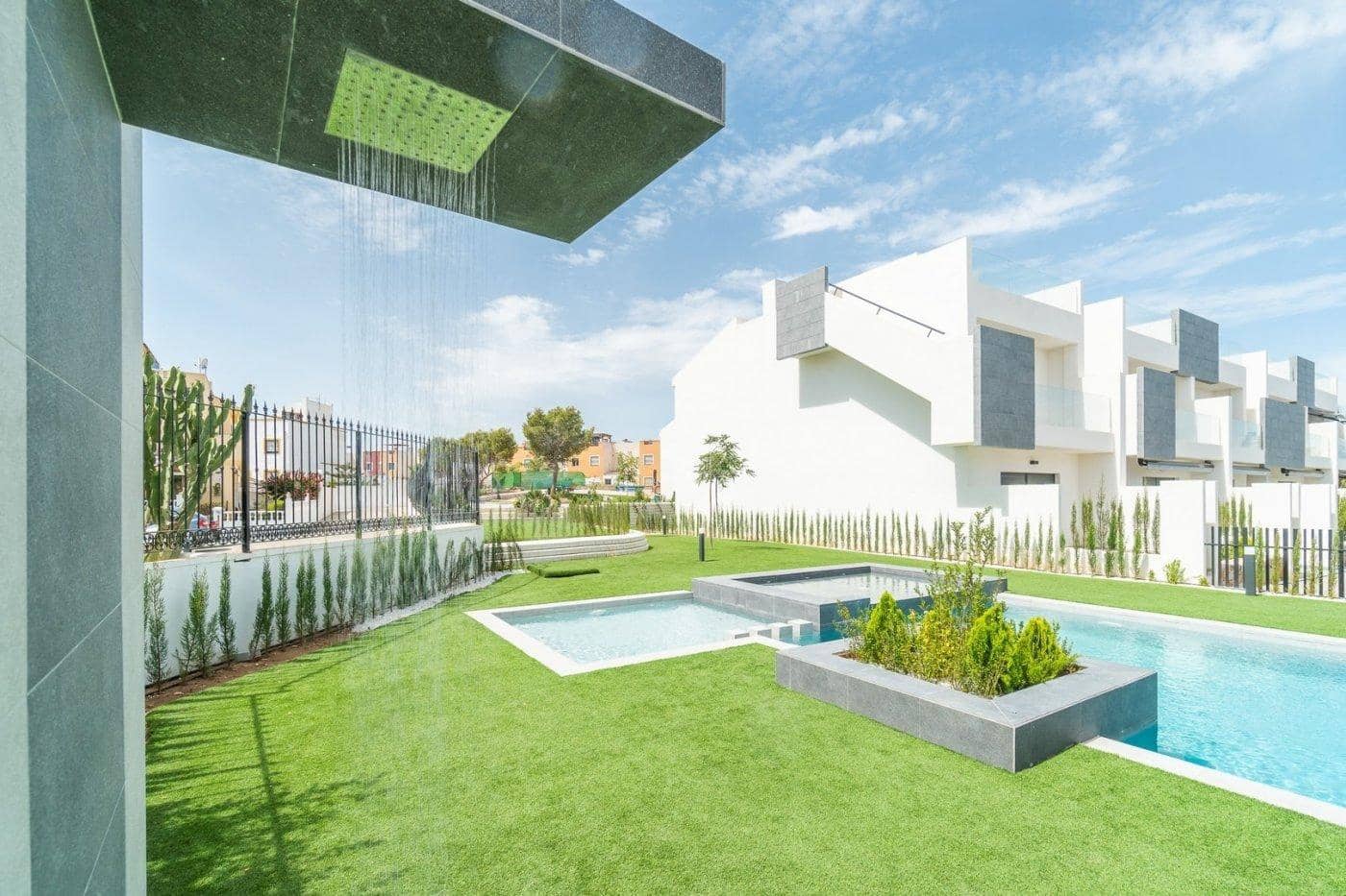 3 Zimmer Bungalow zu verkaufen in Los Balcones mit Pool Garage - 330.000 € (Ref: 10039677)