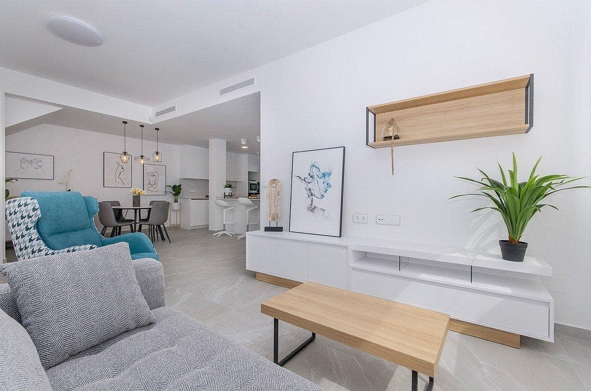 2 slaapkamer Bungalow te koop in San Miguel de Salinas met zwembad - € 339.000 (Ref: 10039685)