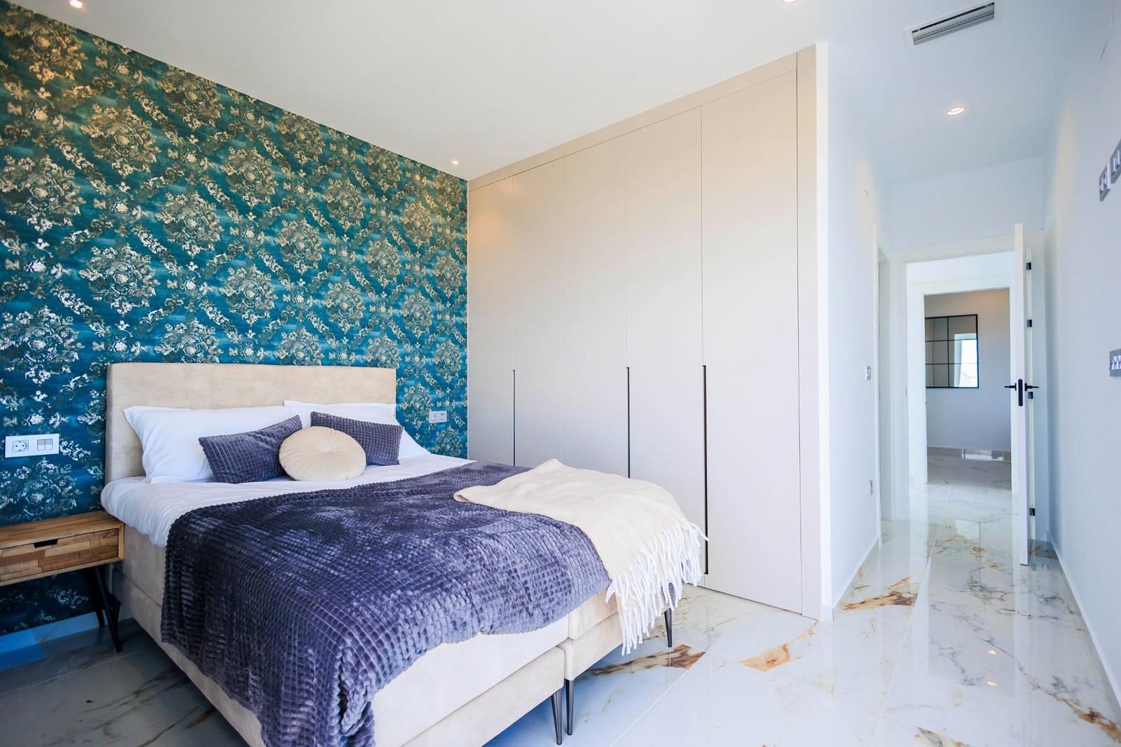 Chalet de 3 habitaciones en Pilar de la Horadada en venta con piscina garaje - 420.000 € (Ref: 10039755)