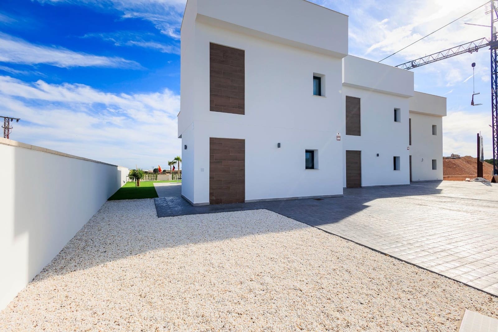 Chalet de 3 habitaciones en Pilar de la Horadada en venta con piscina garaje - 420.000 € (Ref: 10039755)