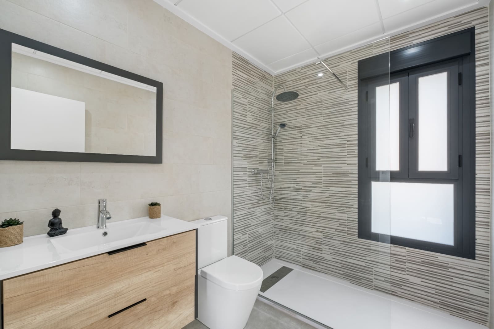 3 sovrum Radhus till salu i Daya Nueva med pool garage - 380 000 € (Ref: 10088628)