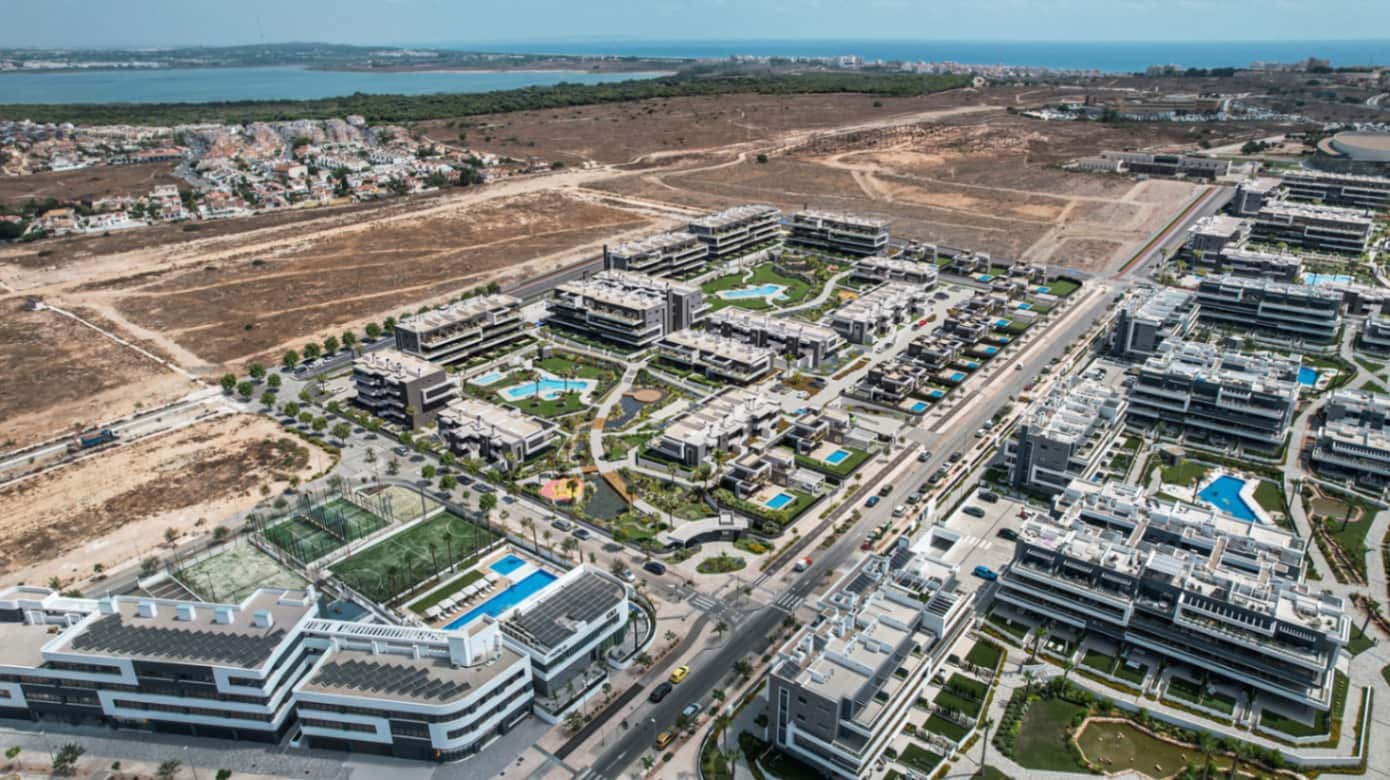 Apartamento de 1 habitación en Torrevieja en venta con piscina garaje - 262.000 € (Ref: 10160624)