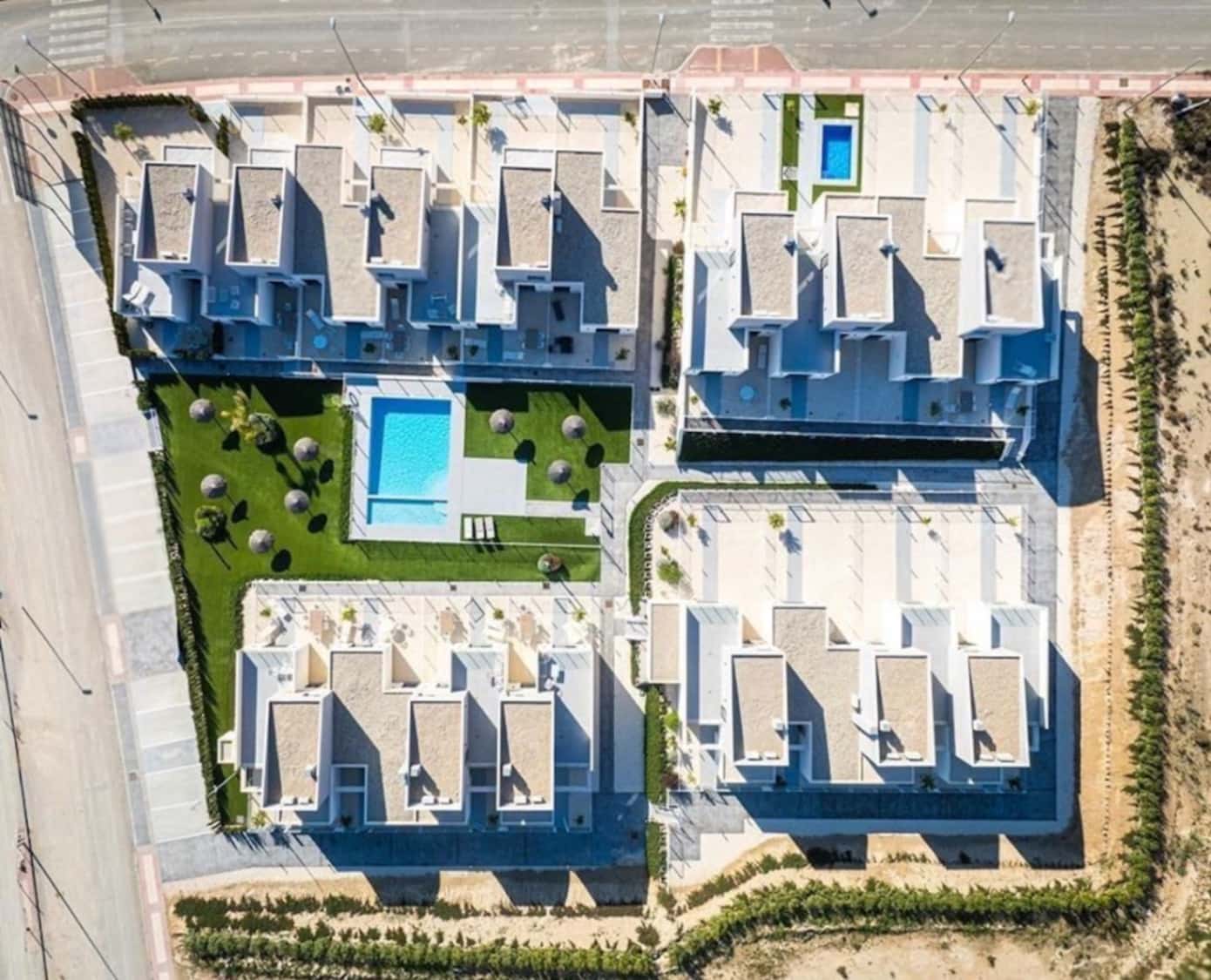 2 slaapkamer Huis te koop in Banos y Mendigo met zwembad garage - € 250.000 (Ref: 10161840)