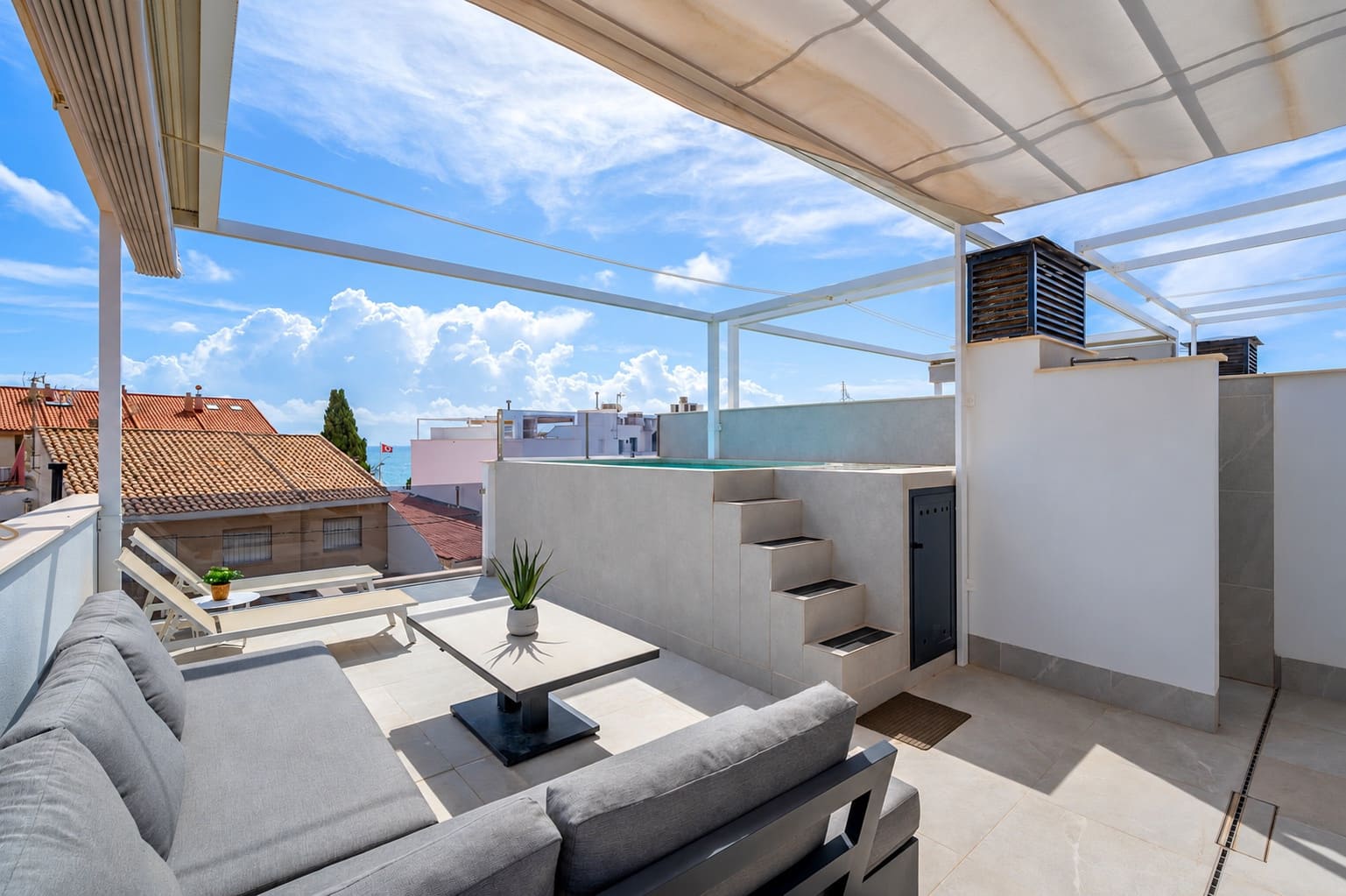 3 slaapkamer Huis te koop in Pilar de la Horadada met zwembad garage - € 515.000 (Ref: 10184043)