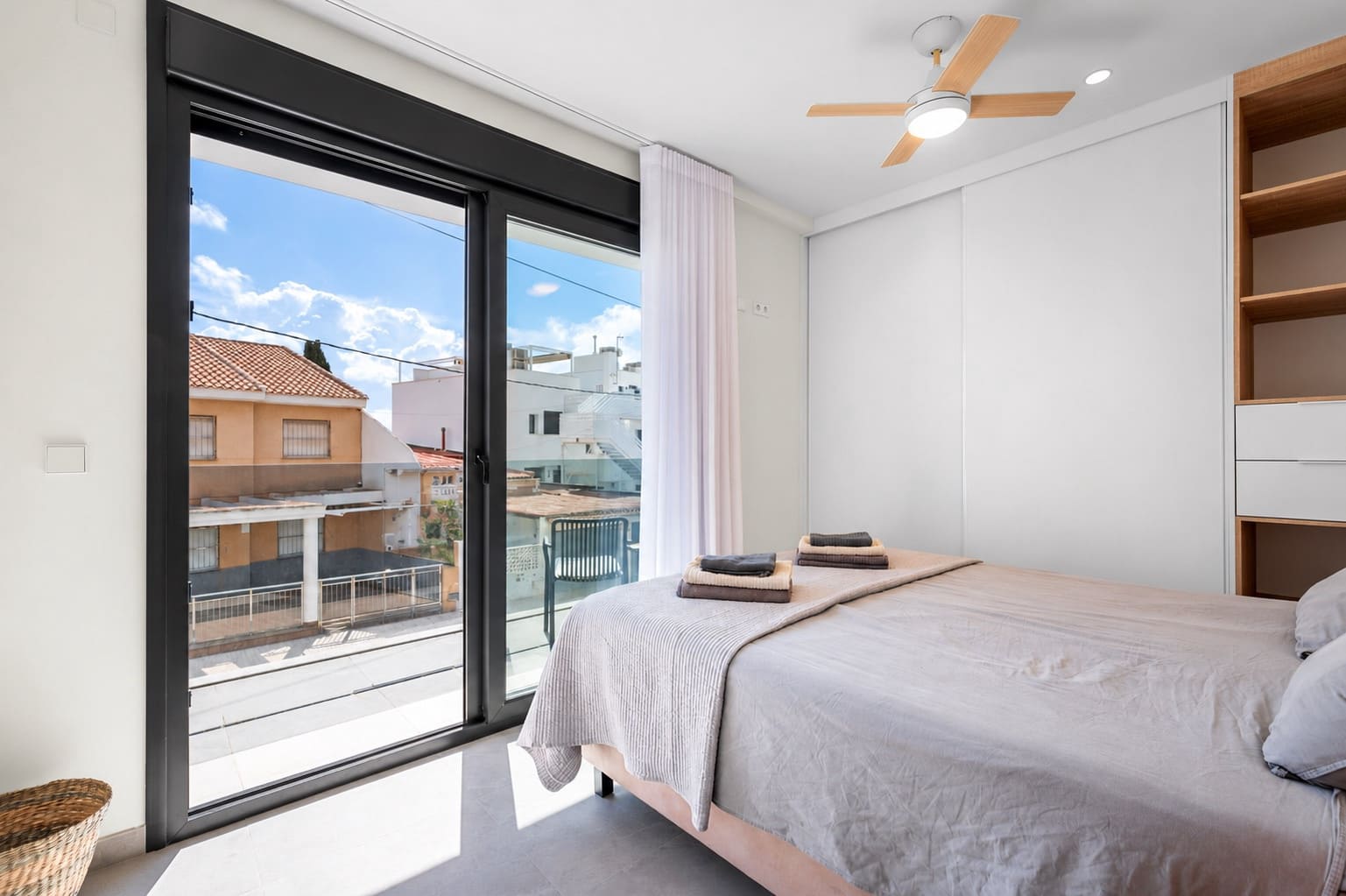 3 slaapkamer Huis te koop in Pilar de la Horadada met zwembad garage - € 515.000 (Ref: 10184043)