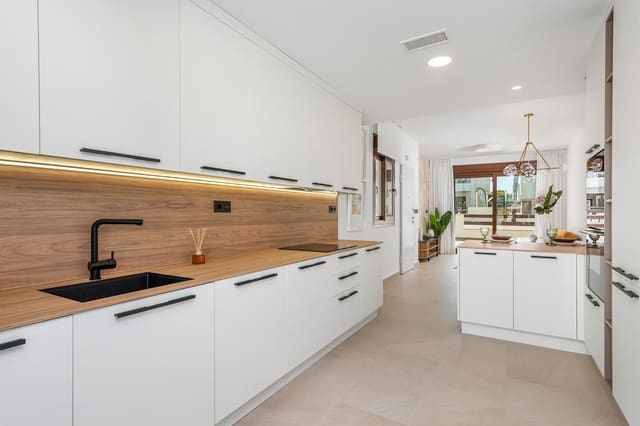 3 makuuhuone Huoneisto myytävänä paikassa Los Balcones mukana uima-altaan - 290 000 € (Ref: 8746309)