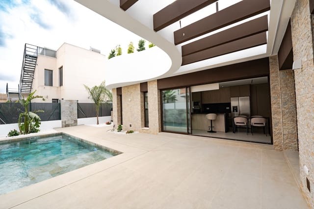 Casa de 3 habitaciones en Rojales en venta con piscina - 399.000 € (Ref: 8946130)