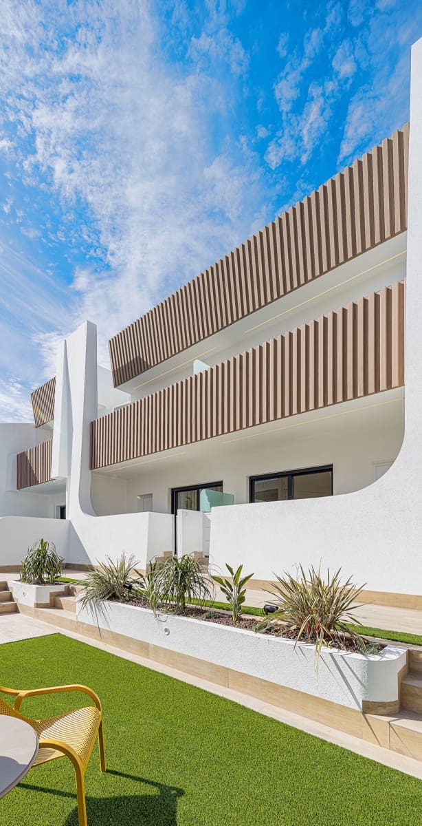 Ático de 2 habitaciones en San Pedro del Pinatar en venta con piscina garaje - 259.000 € (Ref: 8985555)