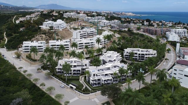 3 soveværelse Lejlighed til salg i Guadalobón, Estepona med swimmingpool - € 510.000 (Ref: 9060855)