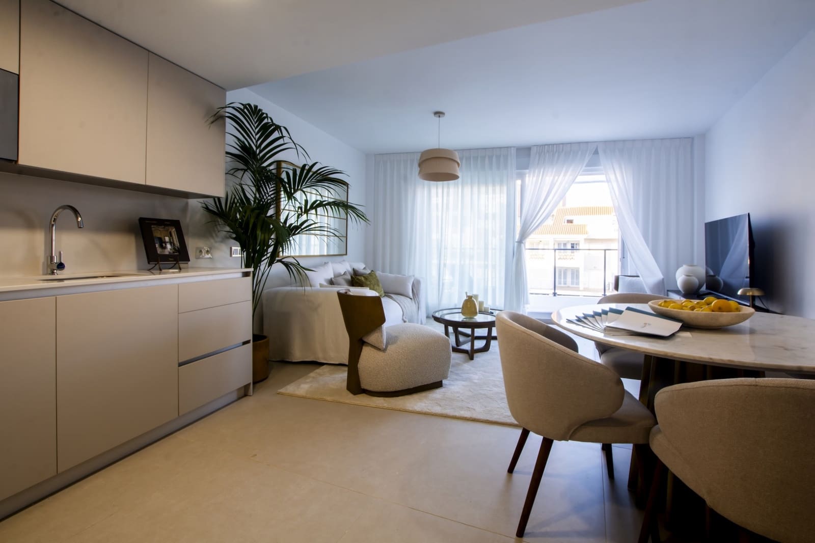 2 sypialnia Apartament na sprzedaż w Manilva z basenem garażem - 329 000 € (Ref: 9124687)