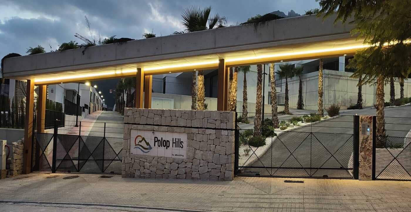 3 bedroom Villa for sale in Polop with pool - € 590,000 (Ref: 9124735)