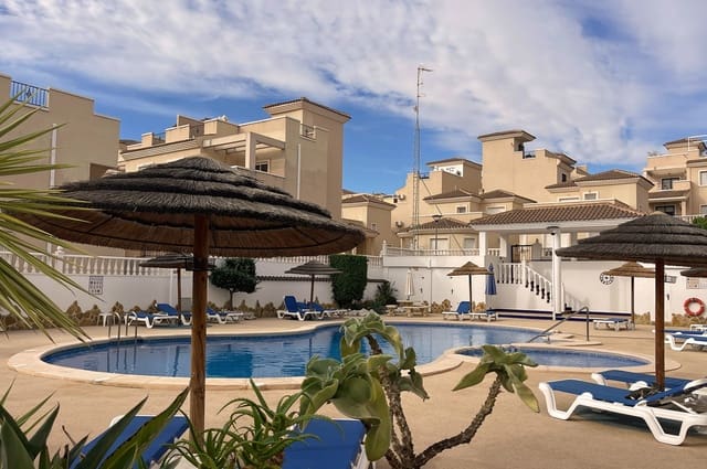 3 bedroom Semi-detached Villa for rent in San Miguel de Salinas with pool garage - € 875 (Ref: 9124800)