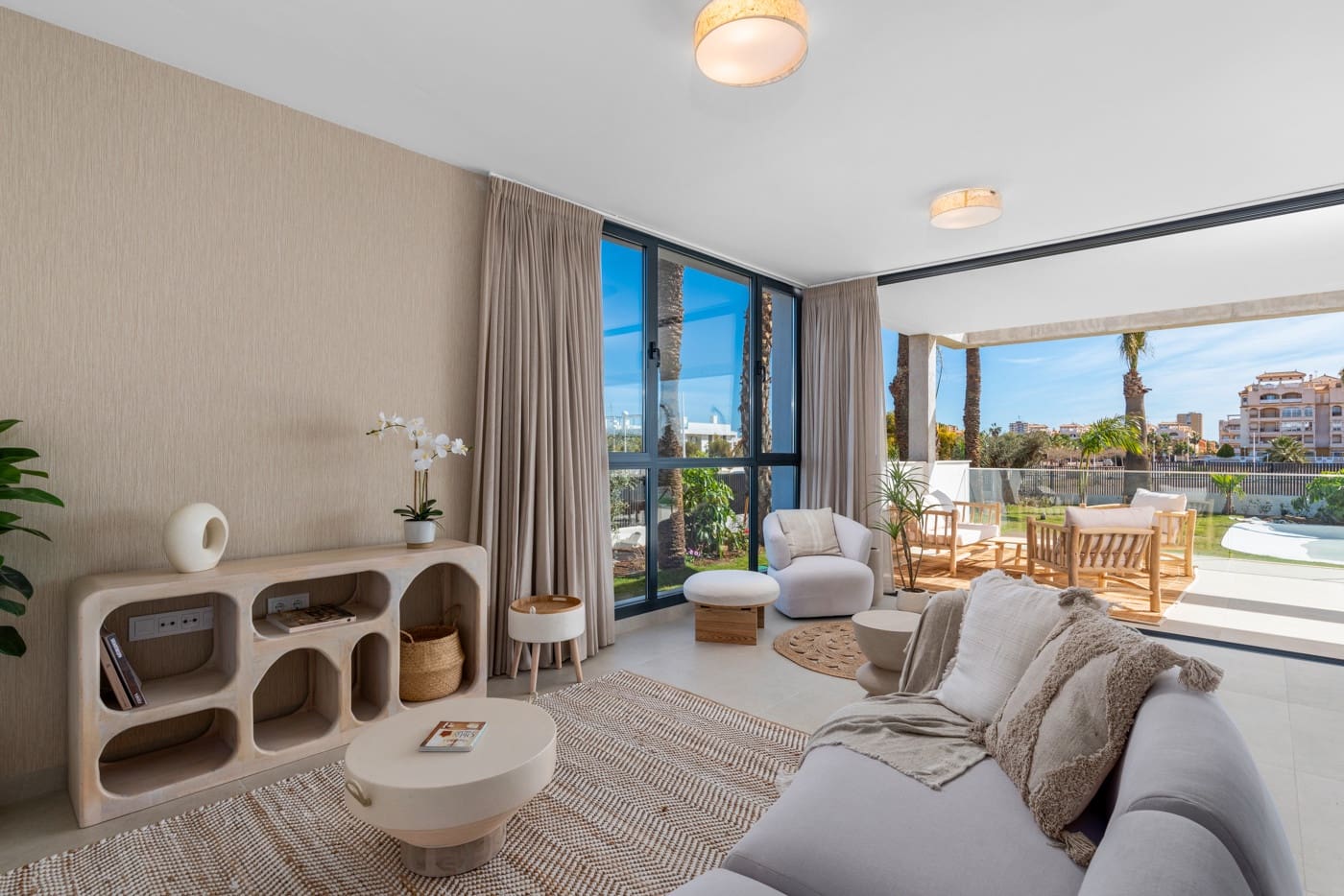 2 soveværelse Lejlighed til salg i Mar de Cristal med swimmingpool - € 305.000 (Ref: 9231411)