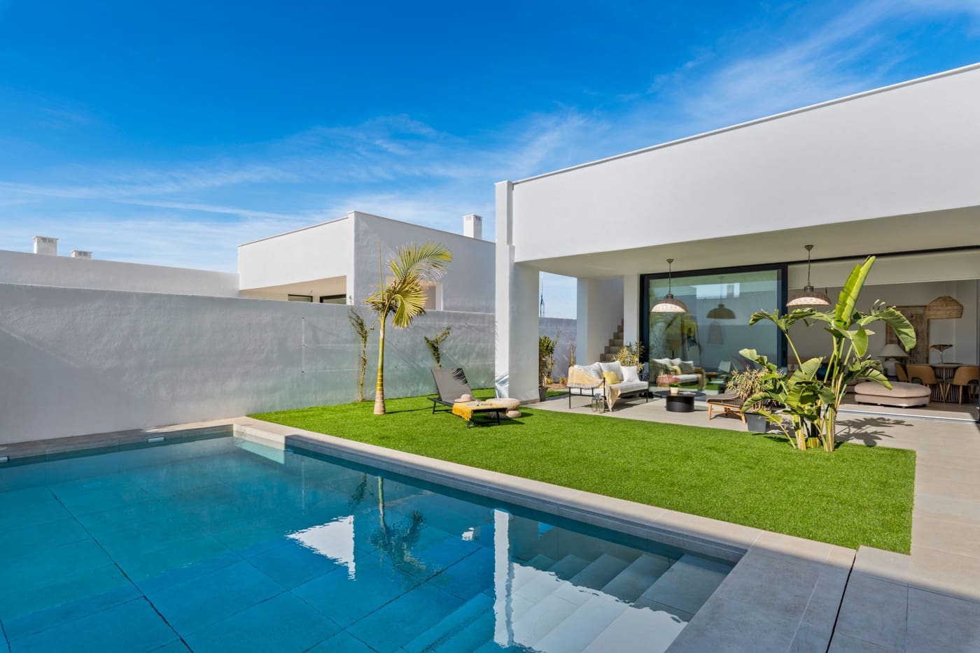 Chalet de 3 habitaciones en Mar de Cristal en venta con piscina garaje - 549.000 € (Ref: 9231412)