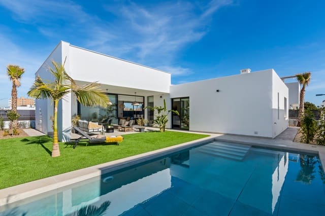 Chalet de 3 habitaciones en Mar de Cristal, Cartagena en venta con piscina - 549.000 € (Ref: 9231412)