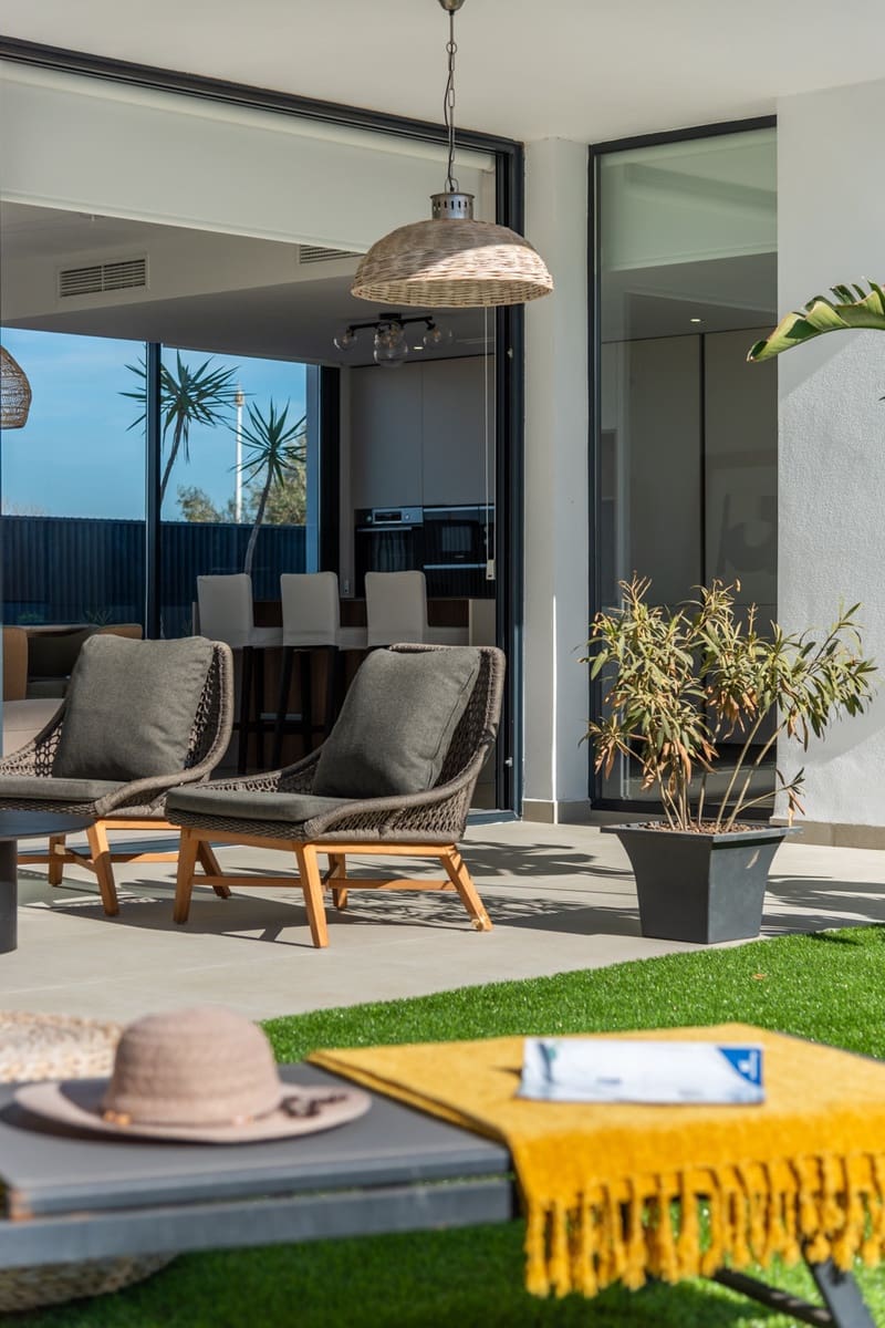 Chalet de 3 habitaciones en Mar de Cristal en venta con piscina garaje - 549.000 € (Ref: 9231412)