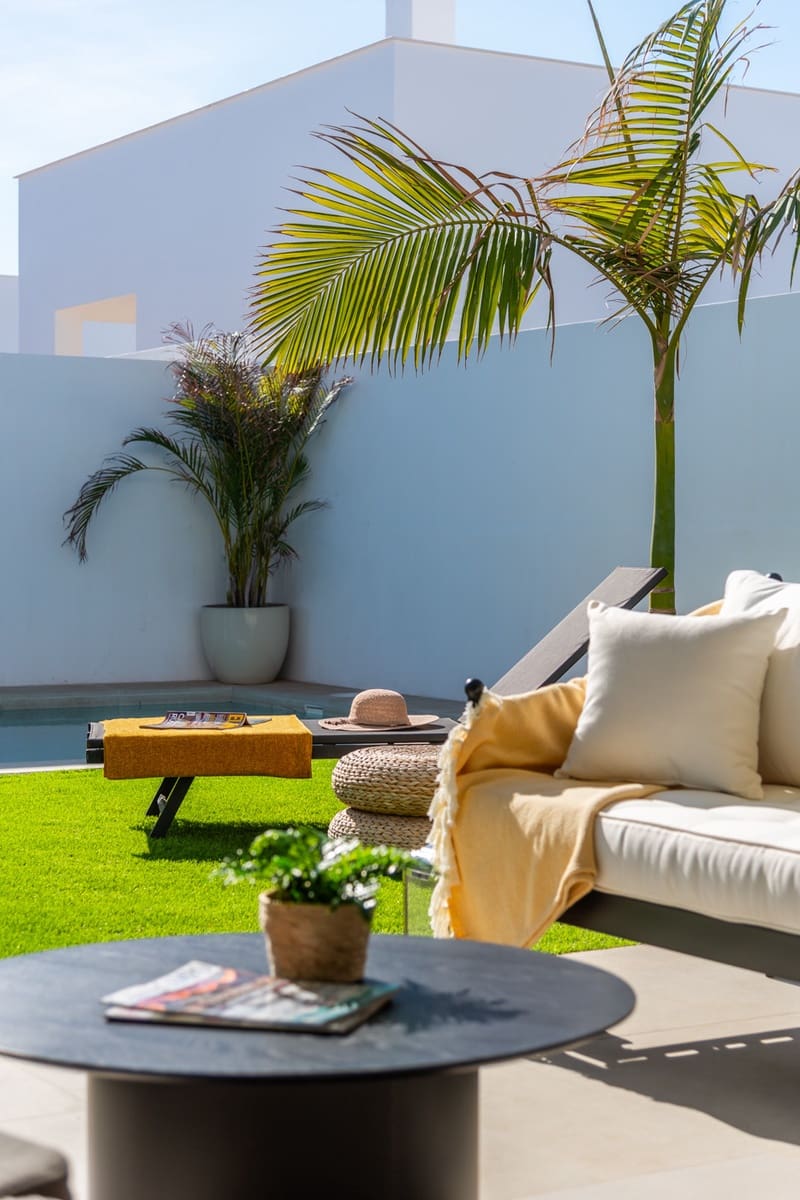 Chalet de 3 habitaciones en Mar de Cristal en venta con piscina garaje - 549.000 € (Ref: 9231412)
