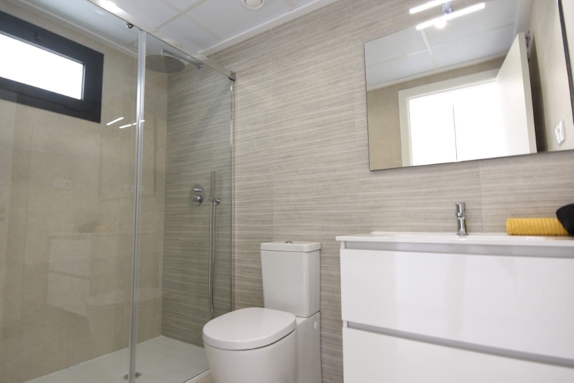 2 sovrum Takvåning till salu i San Miguel de Salinas med pool garage - 316 000 € (Ref: 9231497)