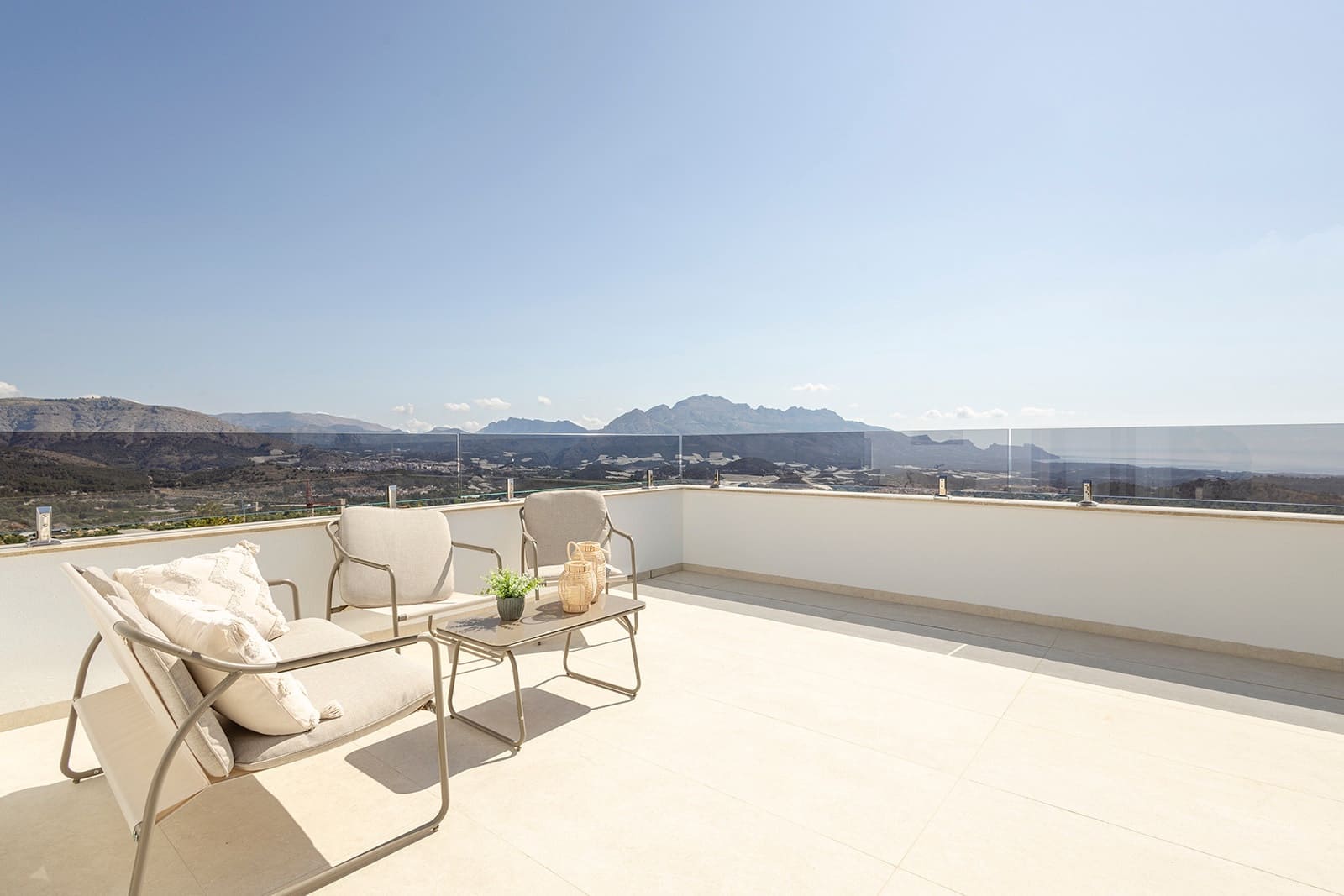 3 Zimmer Villa zu verkaufen in Polop mit Pool Garage - 598.000 € (Ref: 9236093)