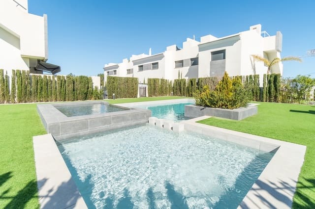 3 slaapkamer Penthouse te koop in Los Balcones met zwembad - € 299.000 (Ref: 9288045)
