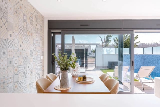 3 makuuhuone Omakotitalo myytävänä paikassa Pilar de la Horadada ciudad, Pilar de la Horadada mukana uima-altaan - 379 000 € (Ref: 9297108)