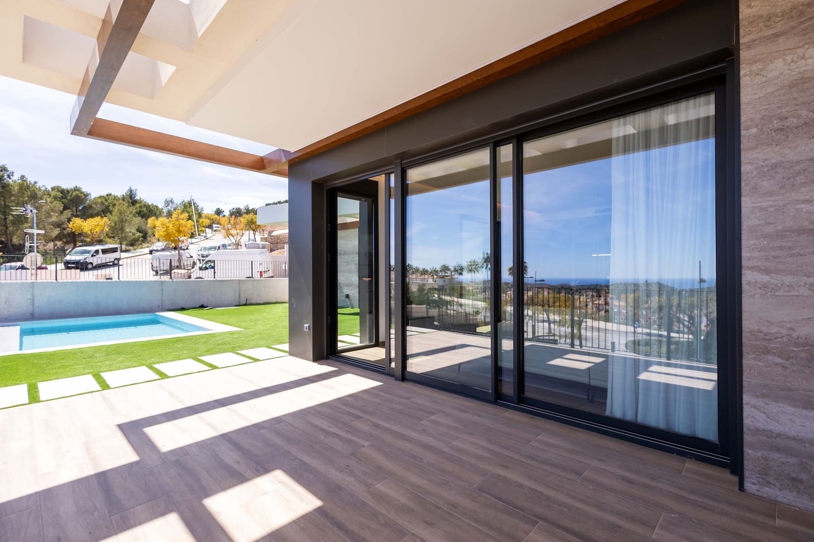 3 bedroom Villa for sale in Polop with pool - € 535,000 (Ref: 9300695)