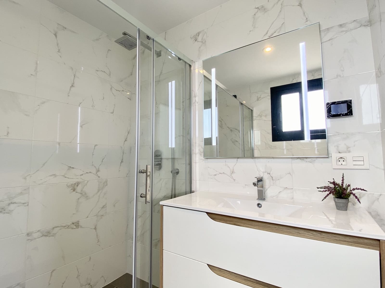 3 slaapkamer Villa te koop in La Nucia met zwembad - € 600.000 (Ref: 9304983)