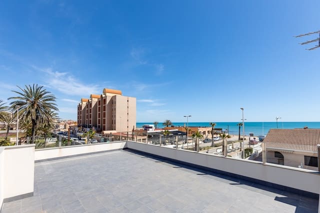 Chalet de 4 habitaciones en Los Europeos, Torrevieja en venta con piscina - 940.000 € (Ref: 9304985)