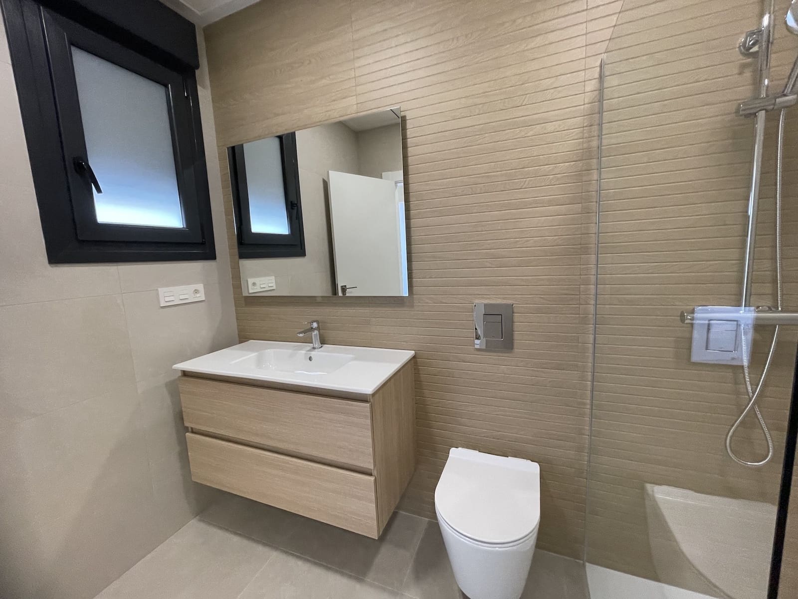 3 slaapkamer Villa te koop in Almoradi met zwembad - € 359.000 (Ref: 9341955)