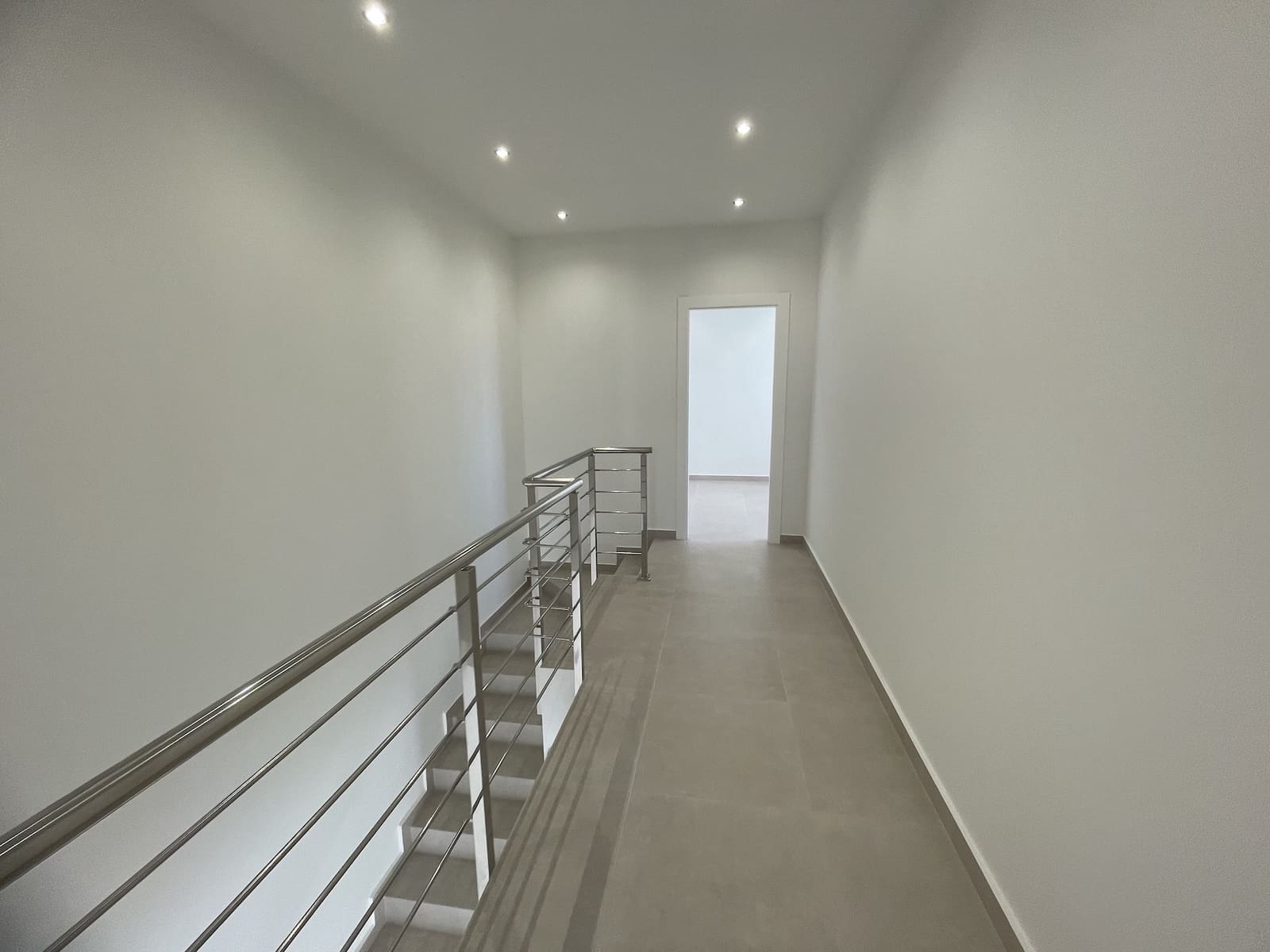 3 soveværelse Villa til salg i Almoradi med swimmingpool garage - € 359.000 (Ref: 9341955)