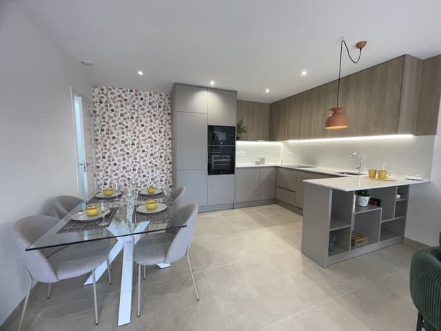 3 makuuhuone Huvila myytävänä paikassa Los Peñascos - El Salero - Los Imbernones, San Pedro del Pinatar mukana uima-altaan - 419 000 € (Ref: 9341973)